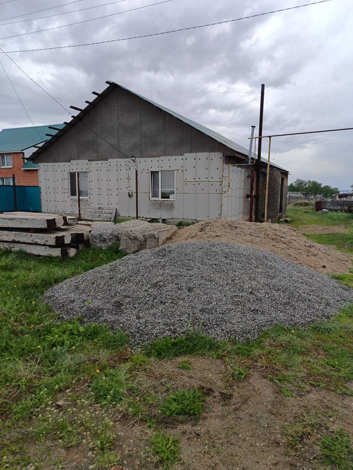 Продам 4 комнатный дом. п.Жамбыл