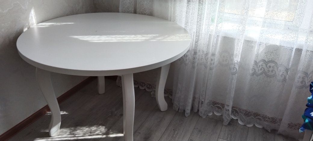 Кухонная мебель, Стол круглый