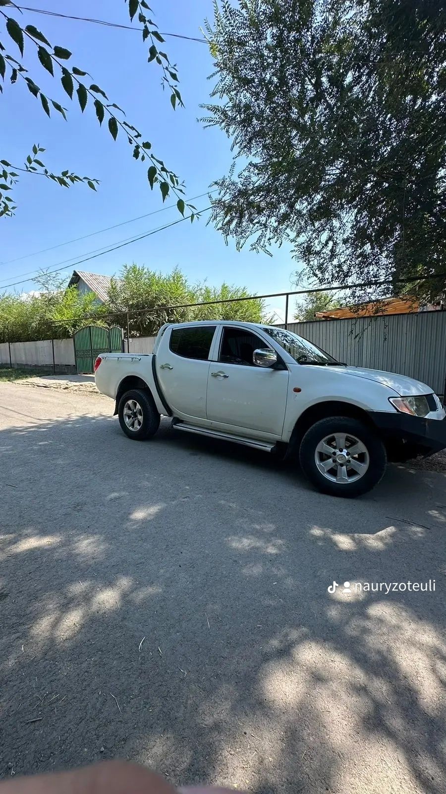 Mitsubishi l200 пикап