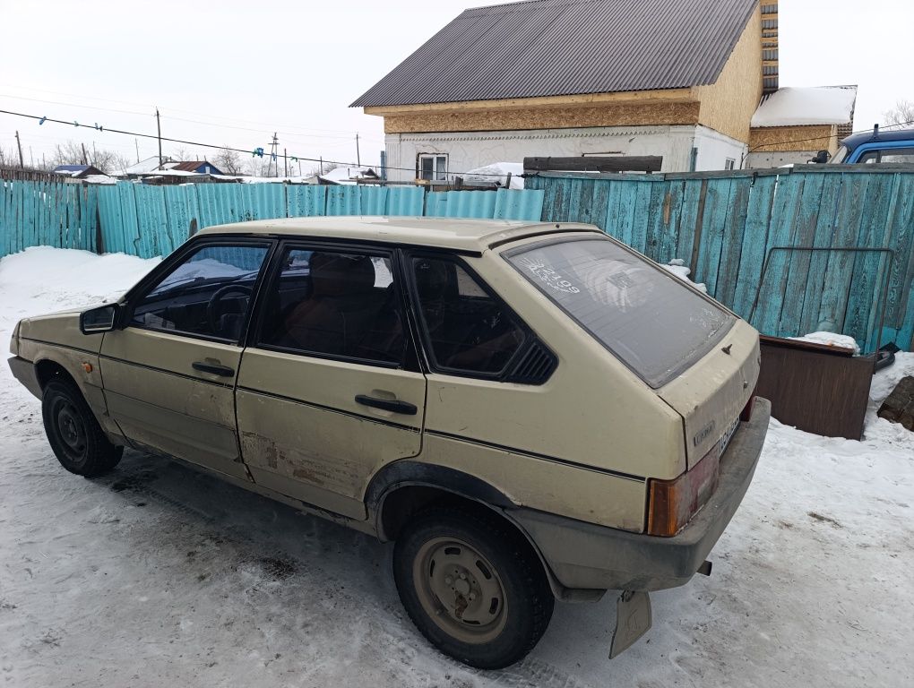 Продам машину ваз 2109