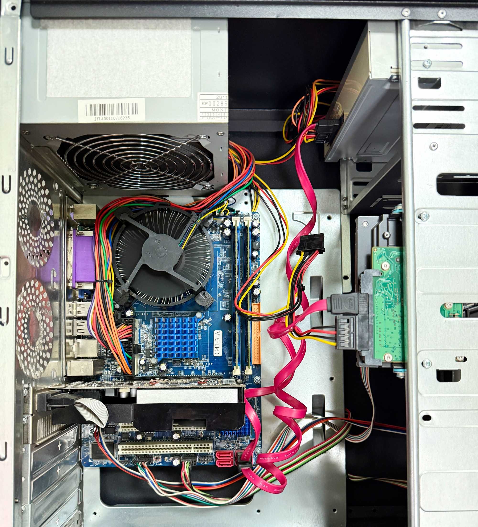 Компьютер Celeron E3400, 2.6 GHz с Монитором, клавиатура, мышь