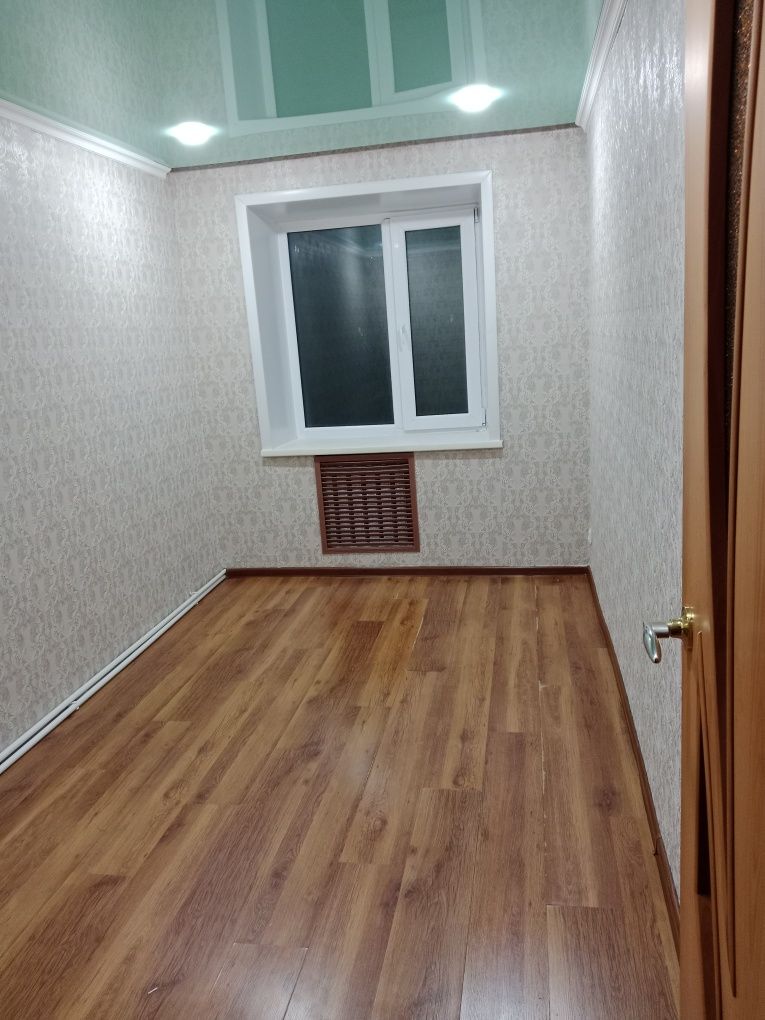 Продам трёхкомнатную квартиру в центре