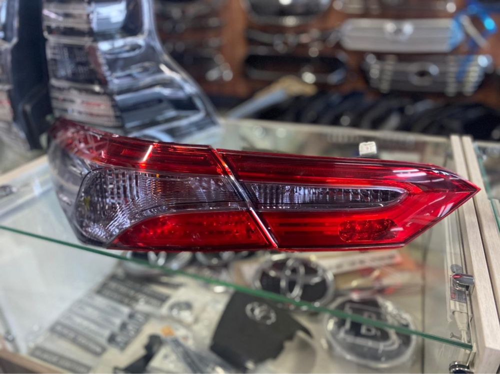 Задний Фонарь камри/camry 70 orginal