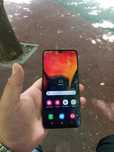 Продам телефон  Samsung A50  память 128гб