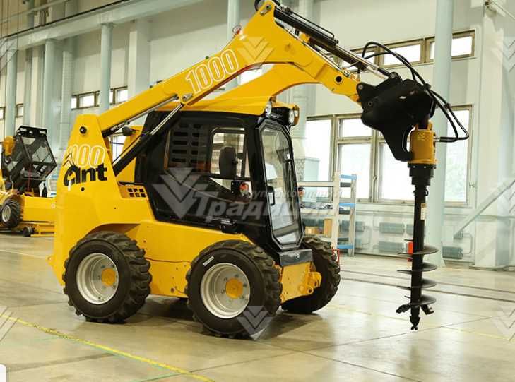 Ямобур (гидробур) мини-погрузчик XCMG XC740/760 Delta (Англия)