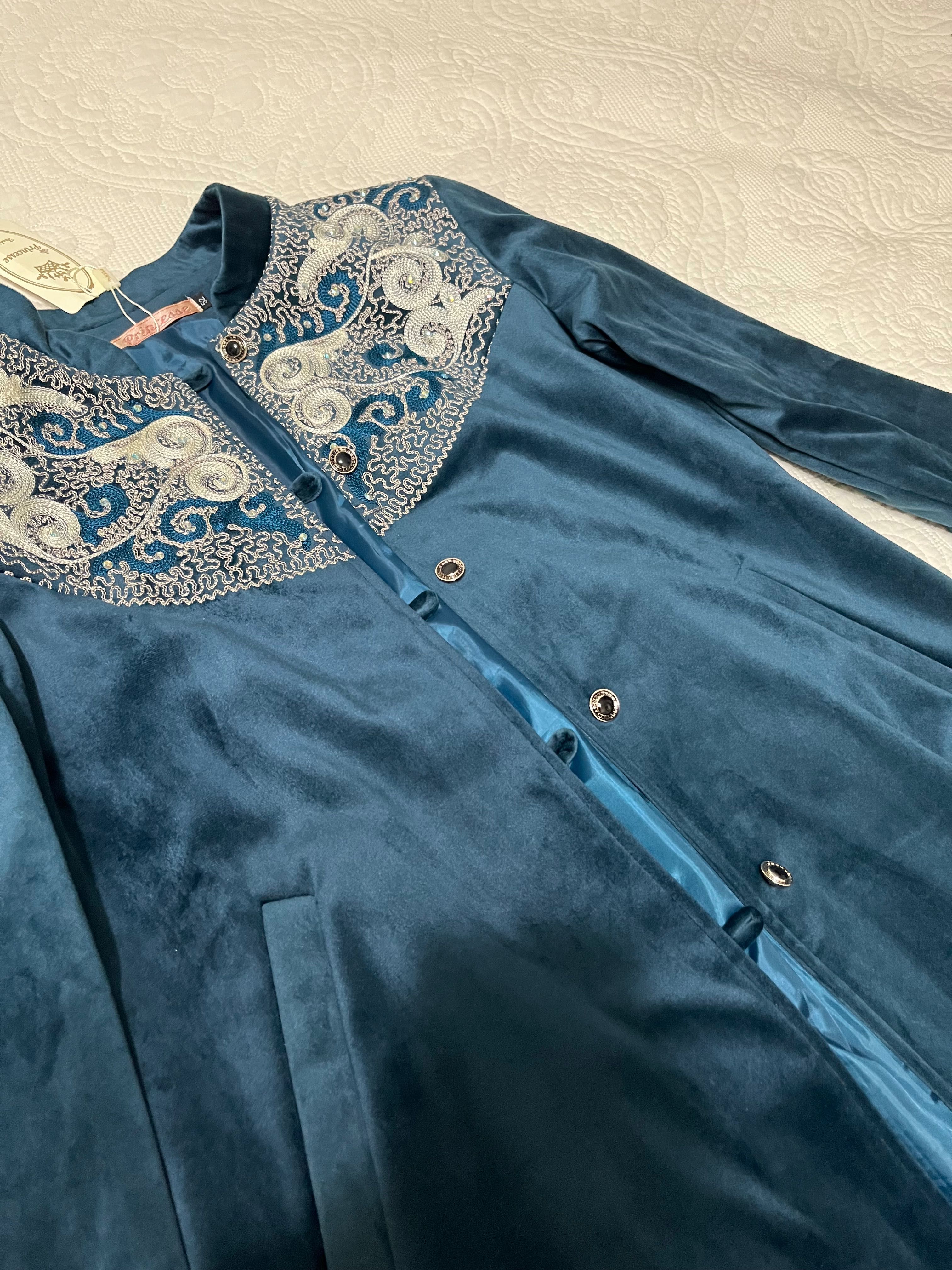 Продам женский национальный камзол