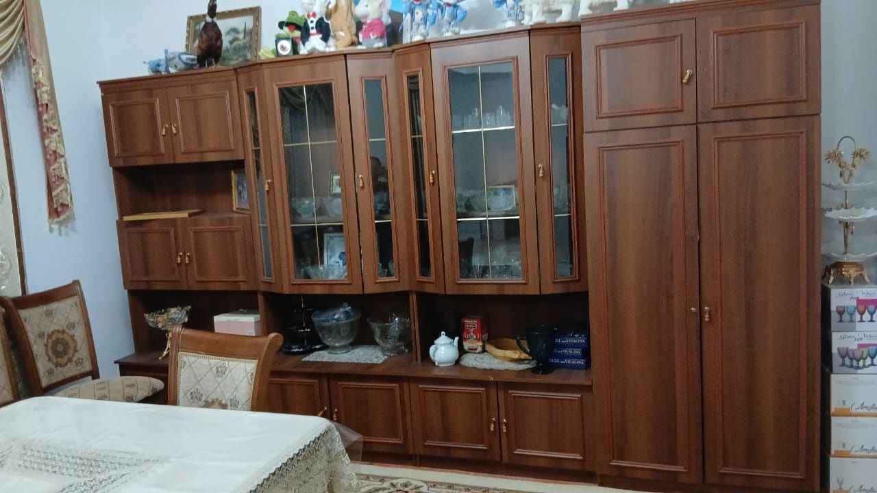 Продам          стенку