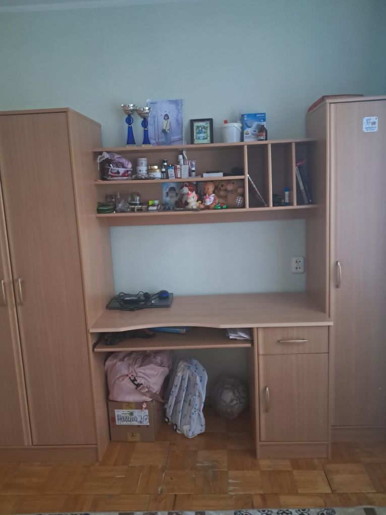 Компьютерный стол
