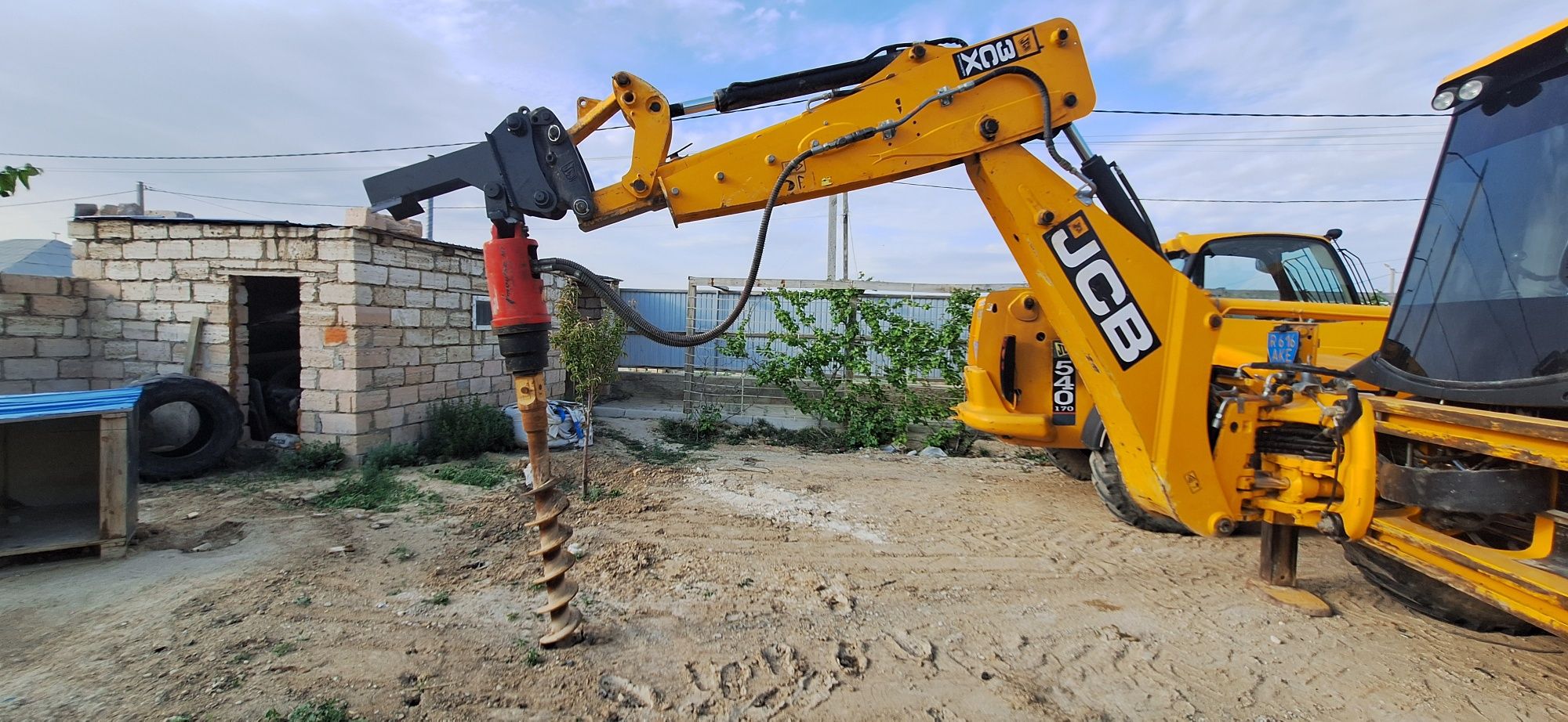 Экскаватор Пагуршик аренда  Jcb Ямобур Ямобур 2021жылғы  Актауда