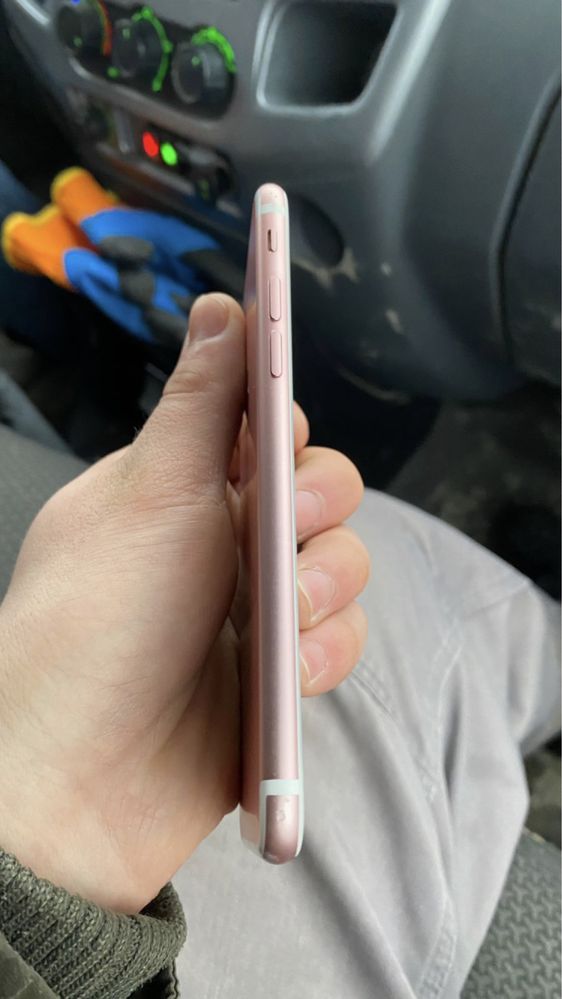 Iphone 7 , 32 гб