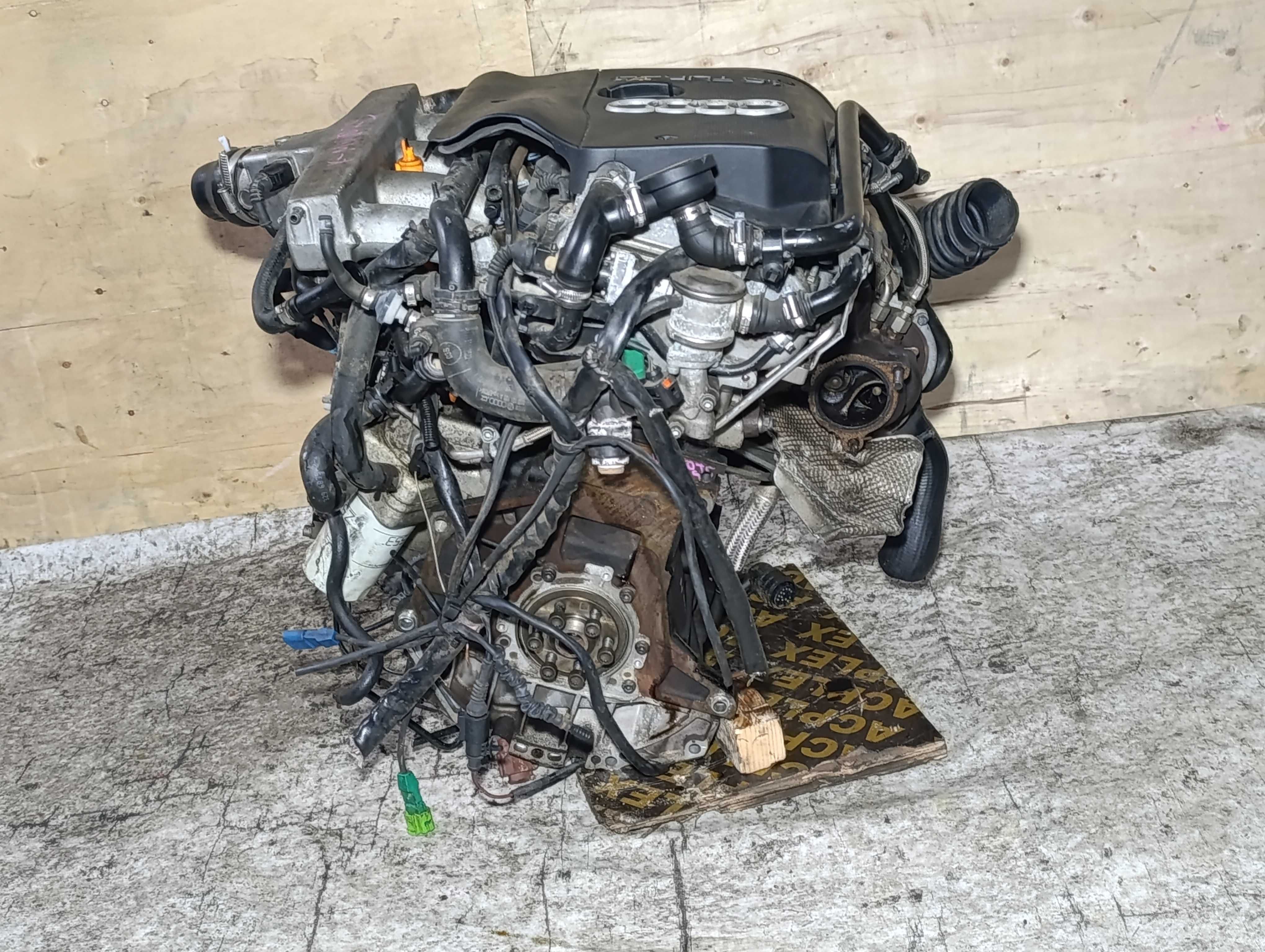 Двигатель AMB BFB 1.8 Turbo Audi A4 B6 VW Passat мотор