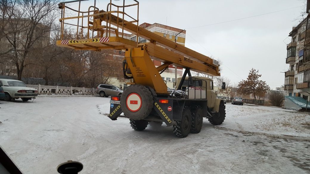 Продам АГП Зил 131