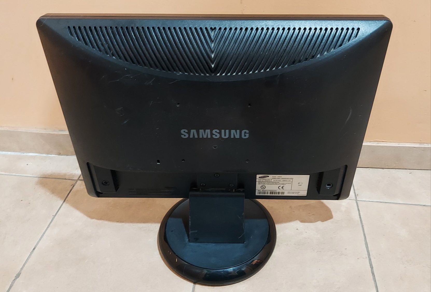 Монитор samsung не включается