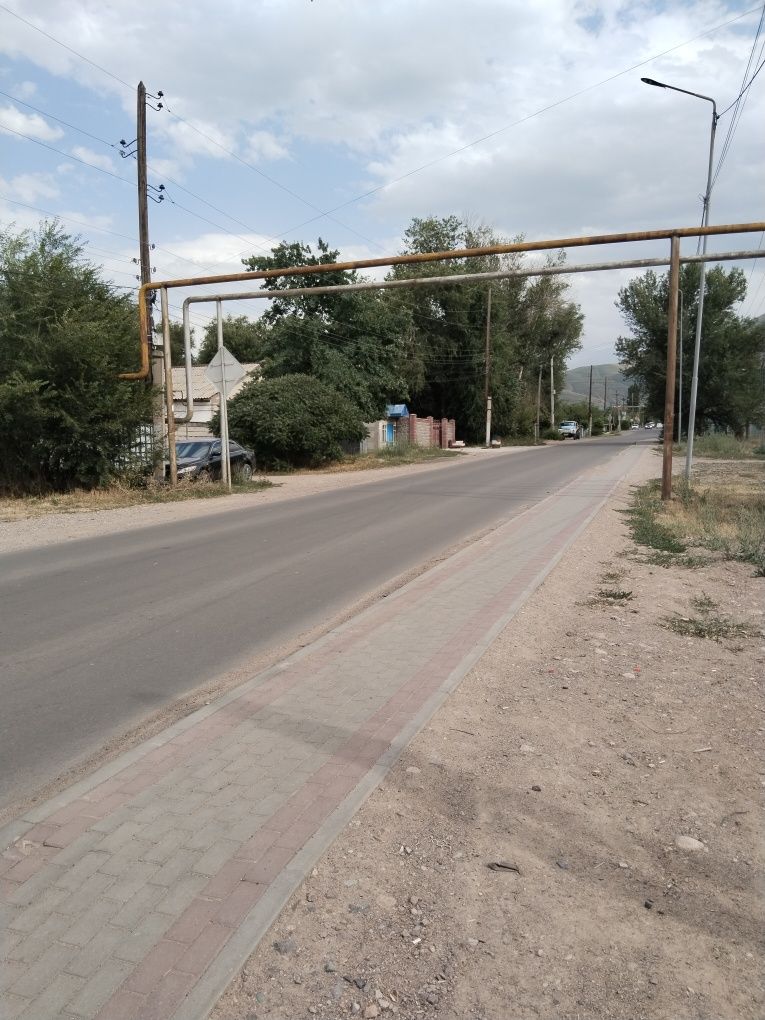 Продам дом+ участок 5 соток, в центре посёлка