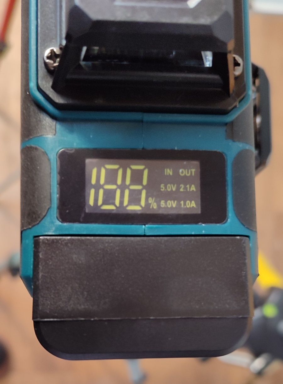Акция! Лазерный уровень Makita 4D с дисплеем, комплект