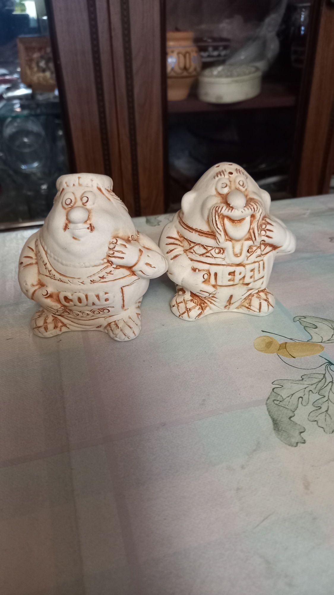 Изделия из керамики и глины,