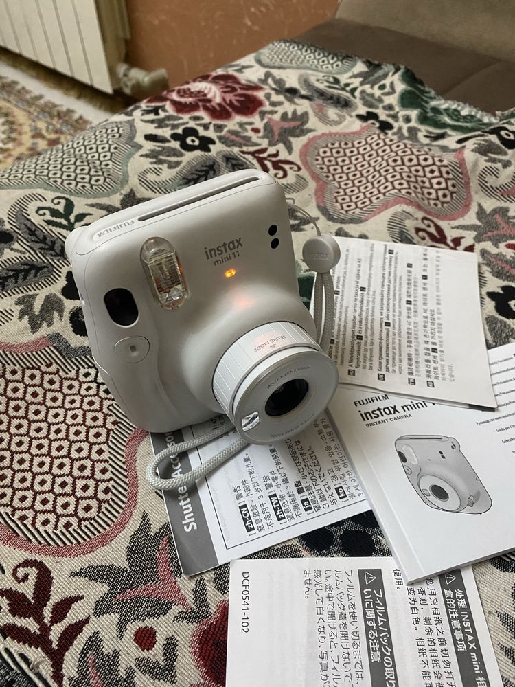 instax mini 11 б/у