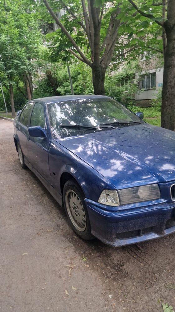 Продам БМВ е36 Седан