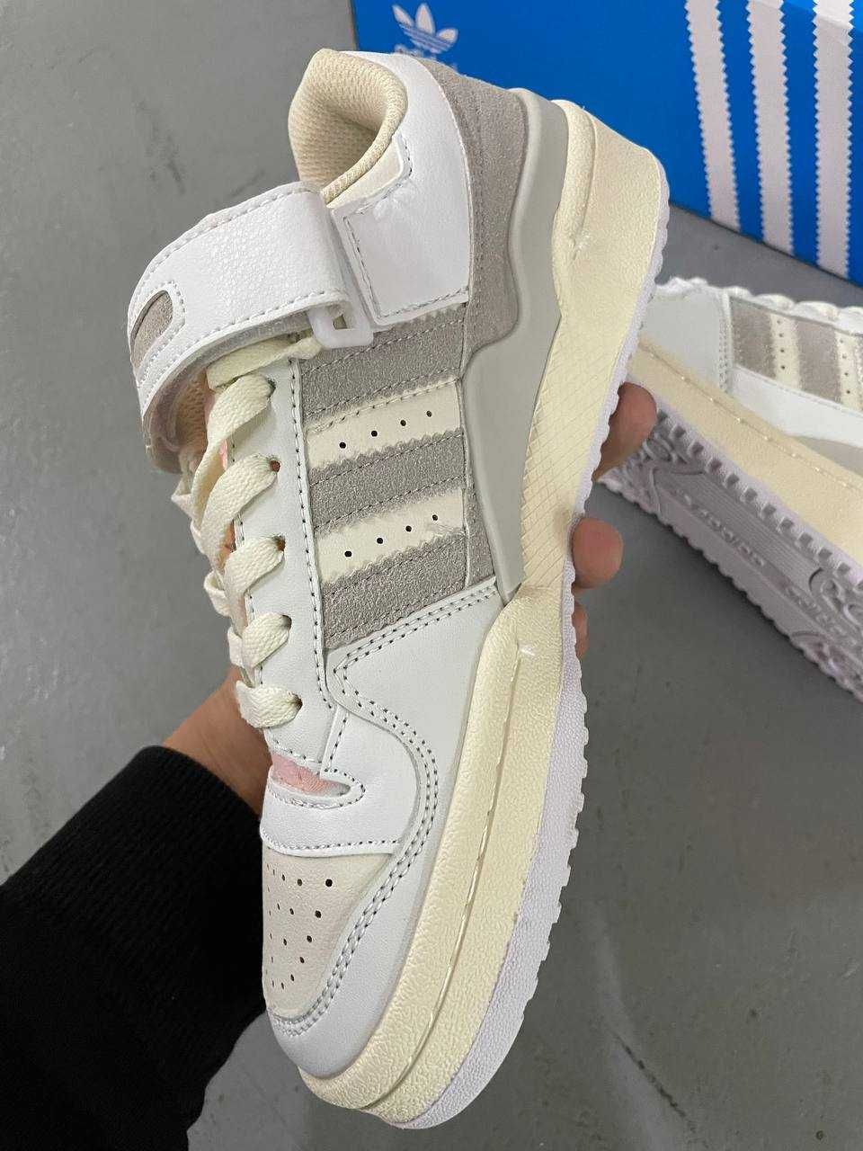 Adidas forum 84 low 990