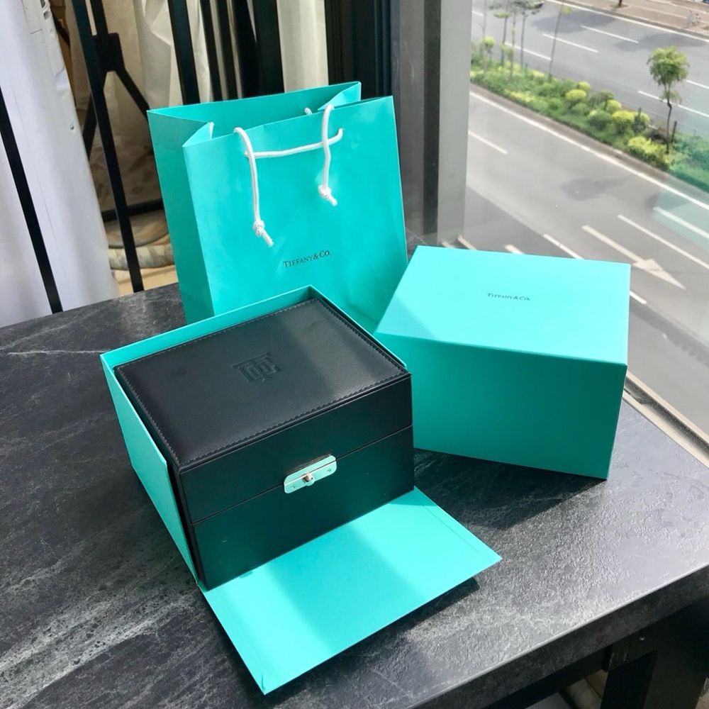 Tiffany женские часы