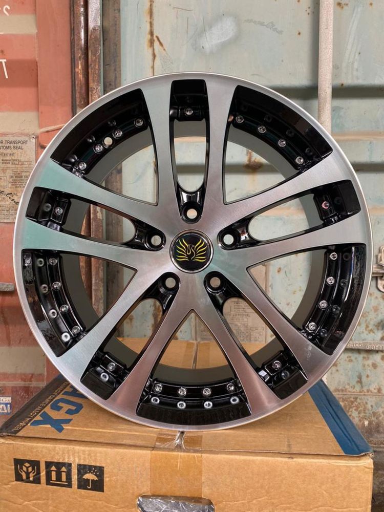 Продается комплект диск R17 5x114.3