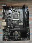 Срочна нужны денги Материнка на сокет lga1151V2 от PCI Express 3.0 x16