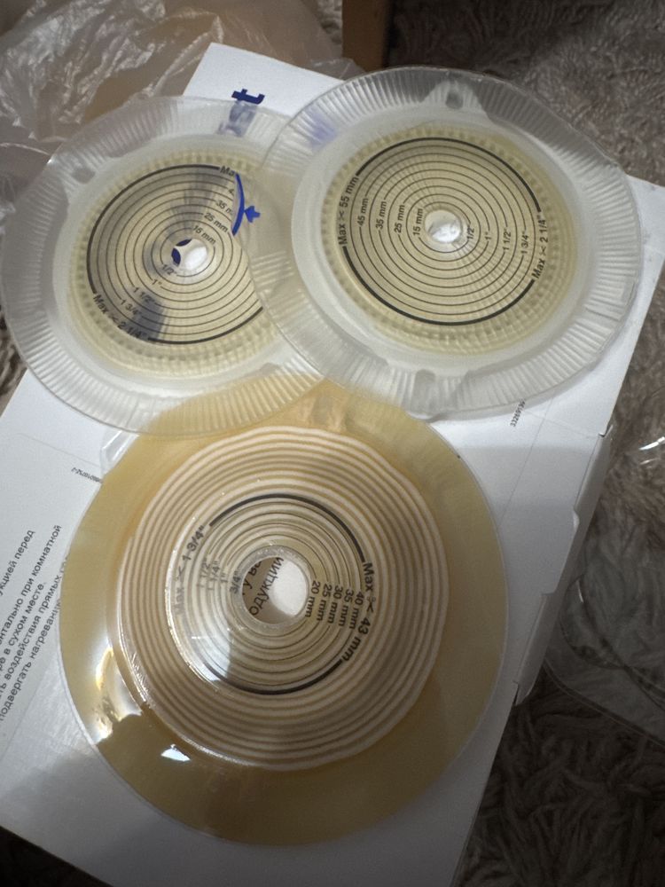 Калоприемник Coloplast. Паста по уходу за стомой. Beestox