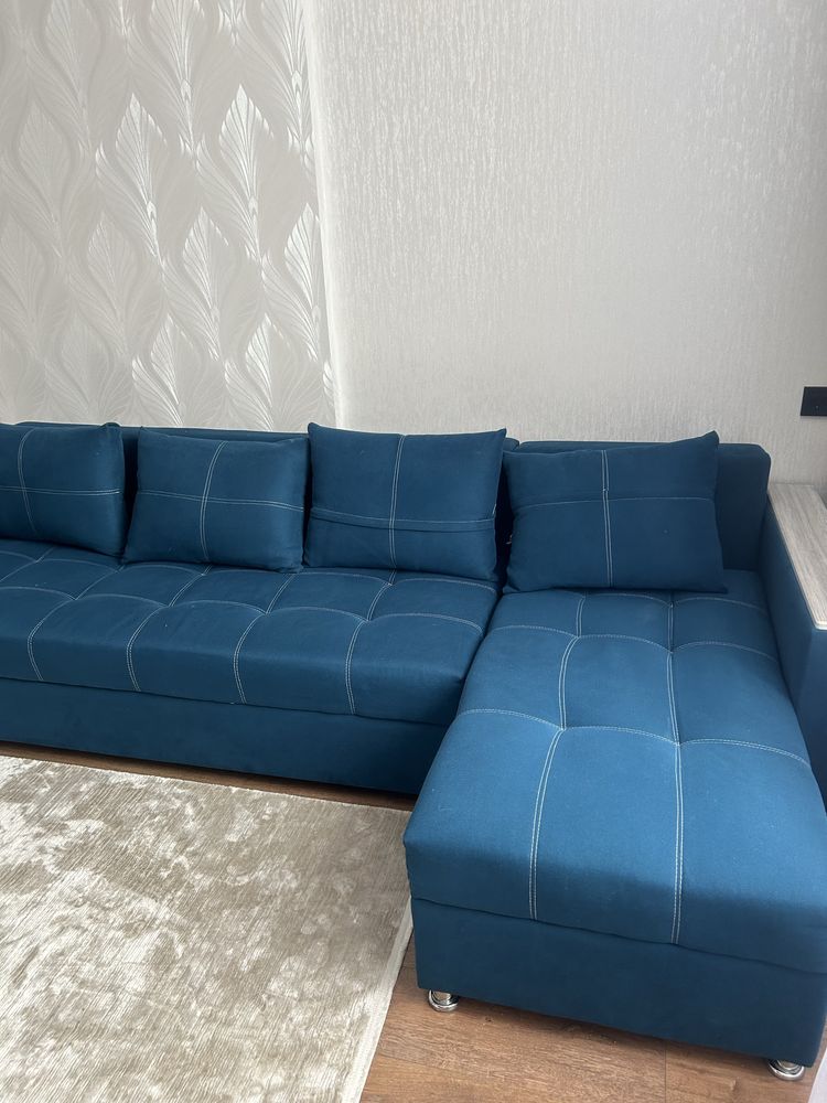 Продаем Диван в хорошем качестве (длина 2,90м.)
