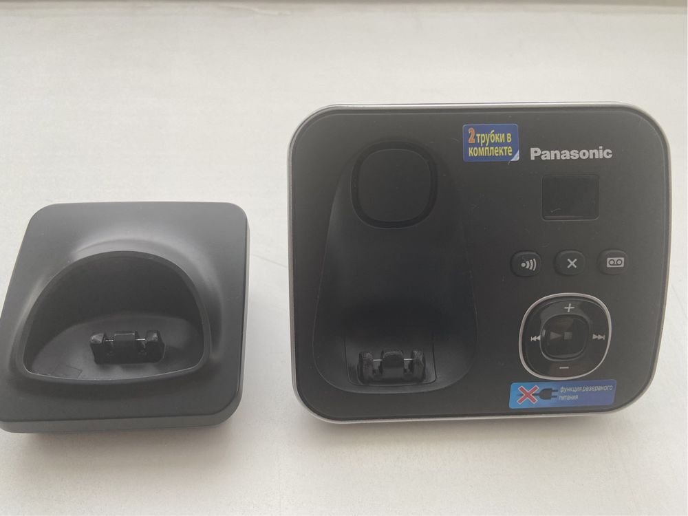 Радиотелефон Panasonic kx-tg6821ca с автоответчиком