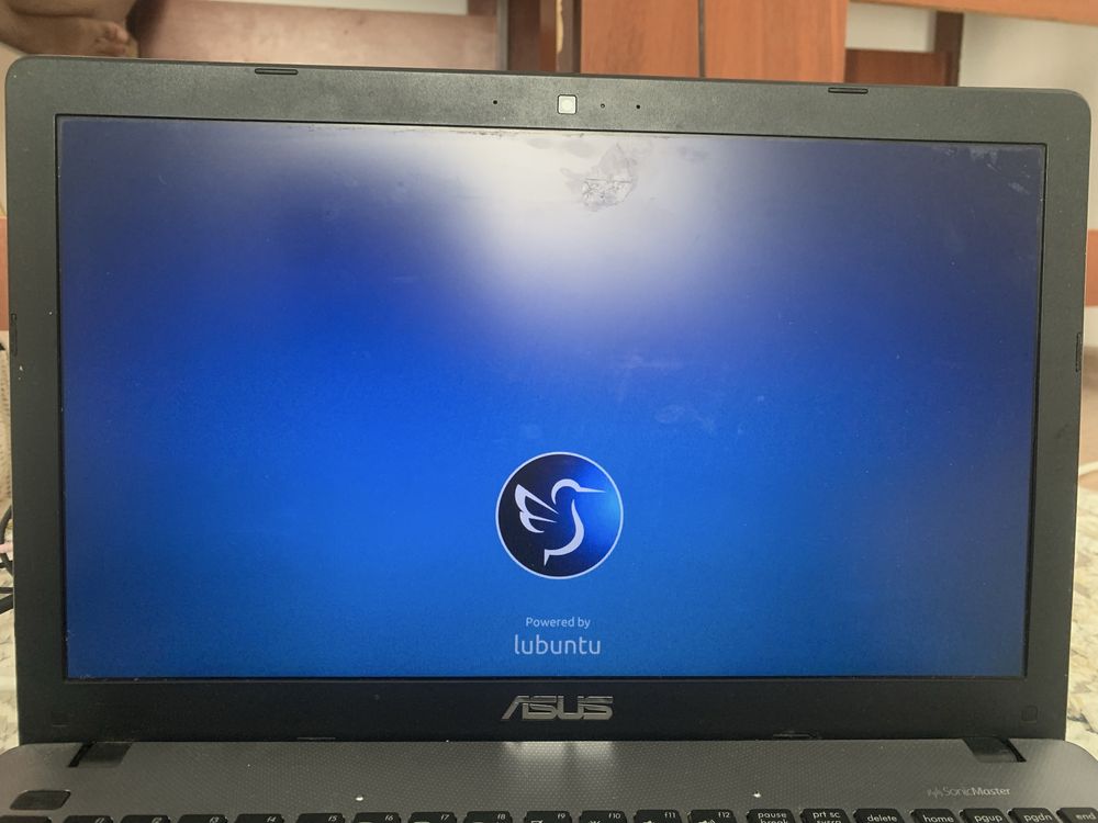Ноутбук ASUS K550C