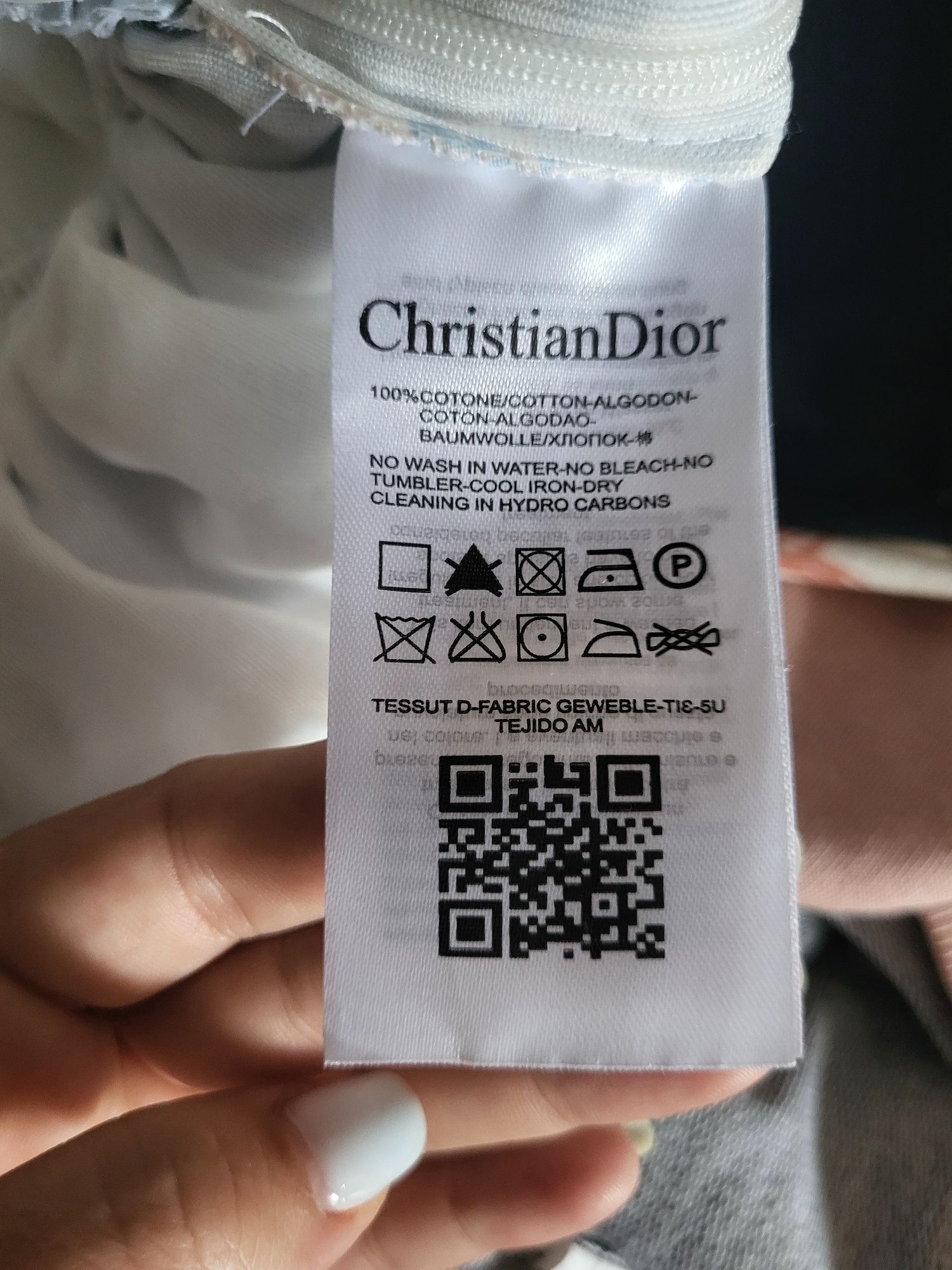Продам  платье  на  девочку