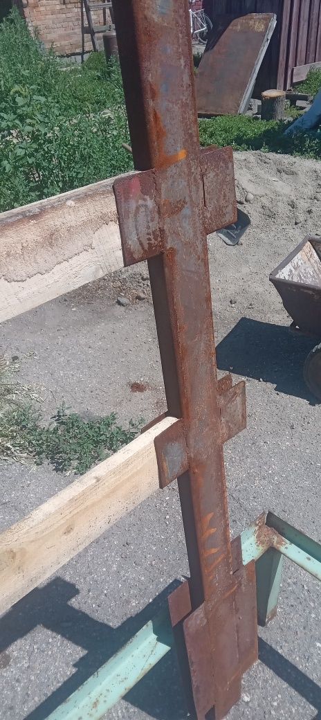 Бортовые направляющие для полуприцепа