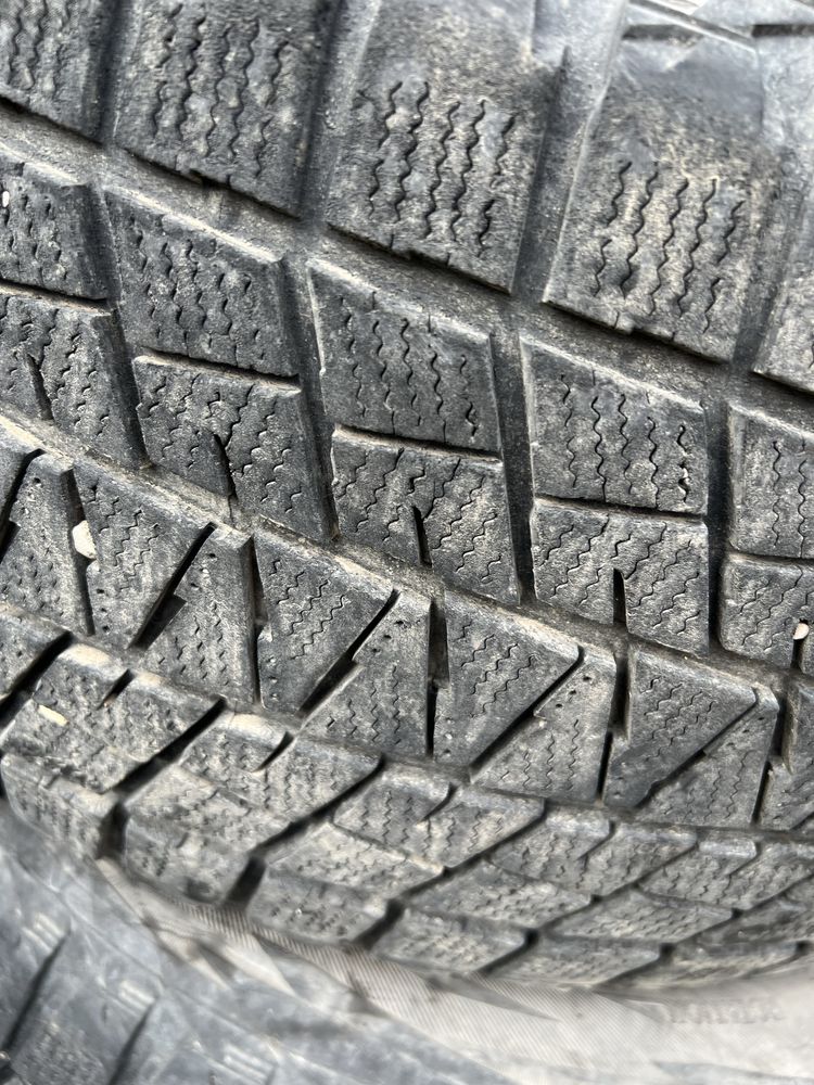 Bridgestone 285 50 R20