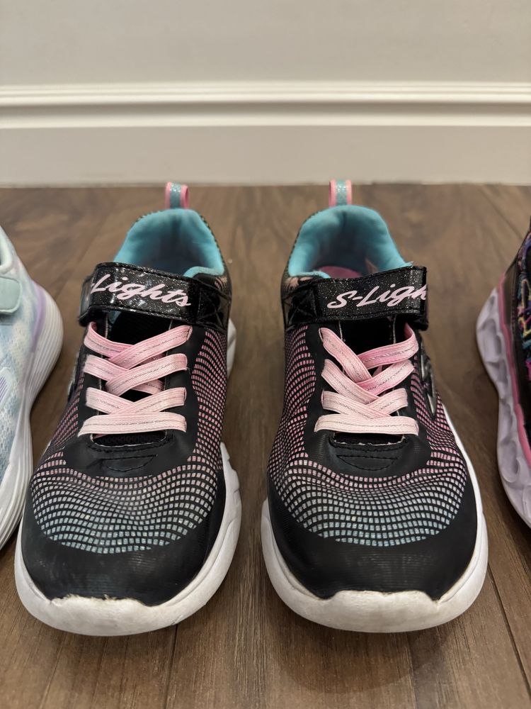 Полусапожки (р35) и кроссовки Skechers (р35 и 36)
