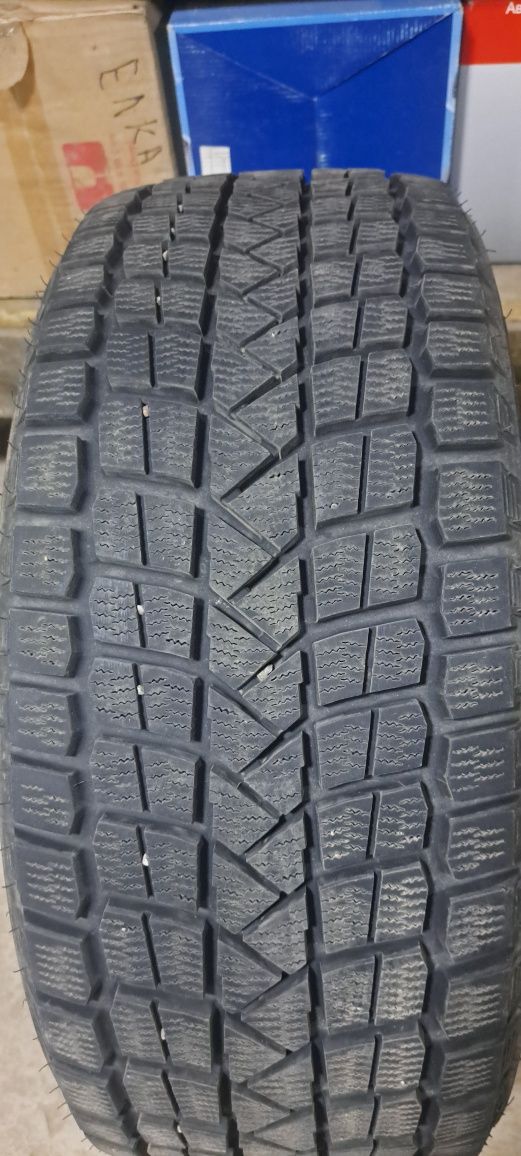 Шины зимние 245 45 r20