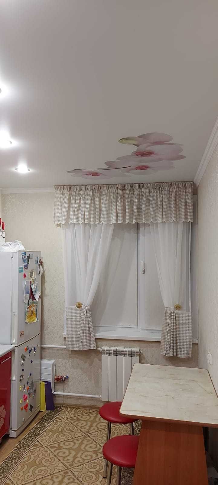 Продам 3-х комнатную, Камзина 364