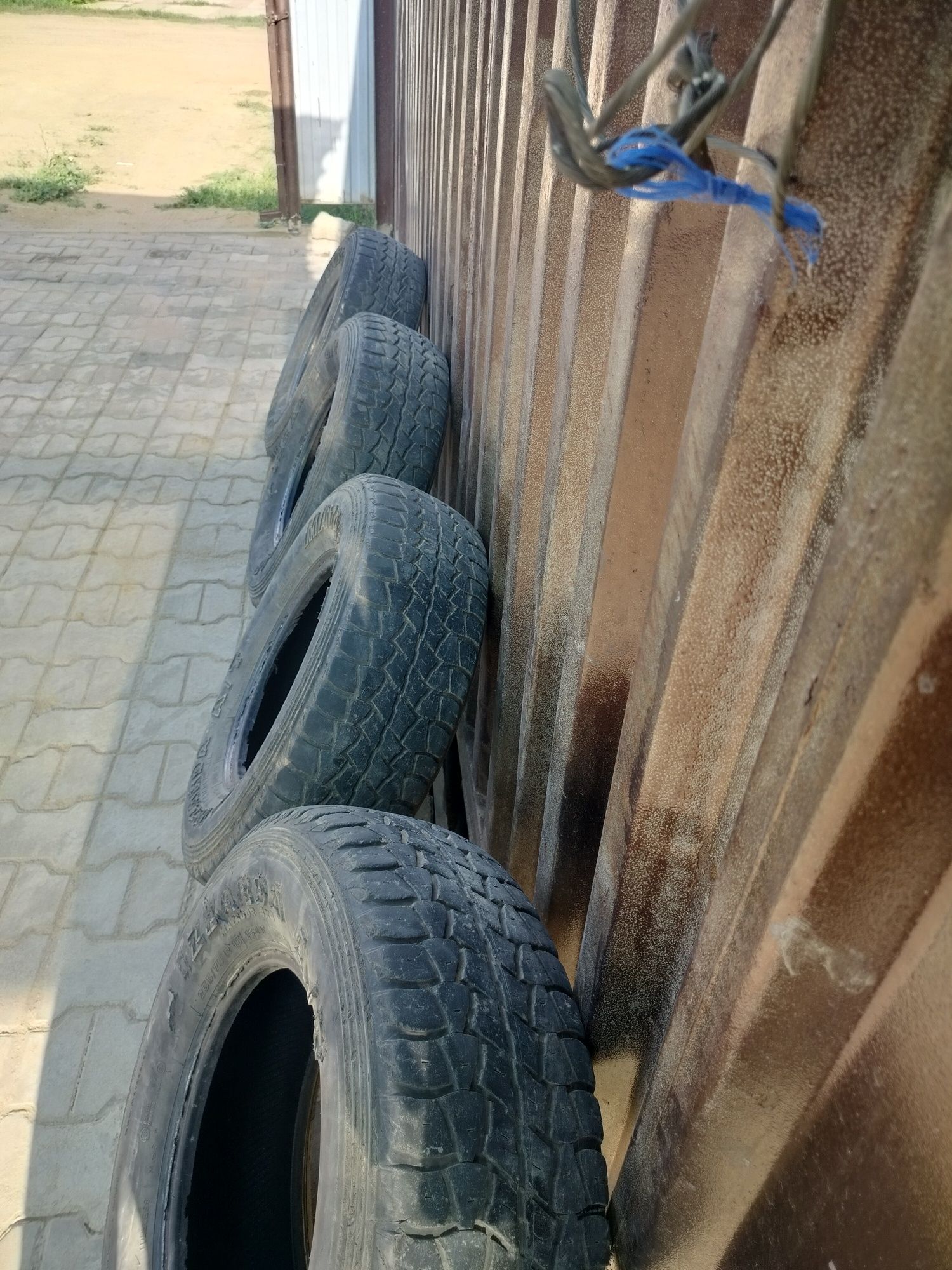 Продам резину Б/У