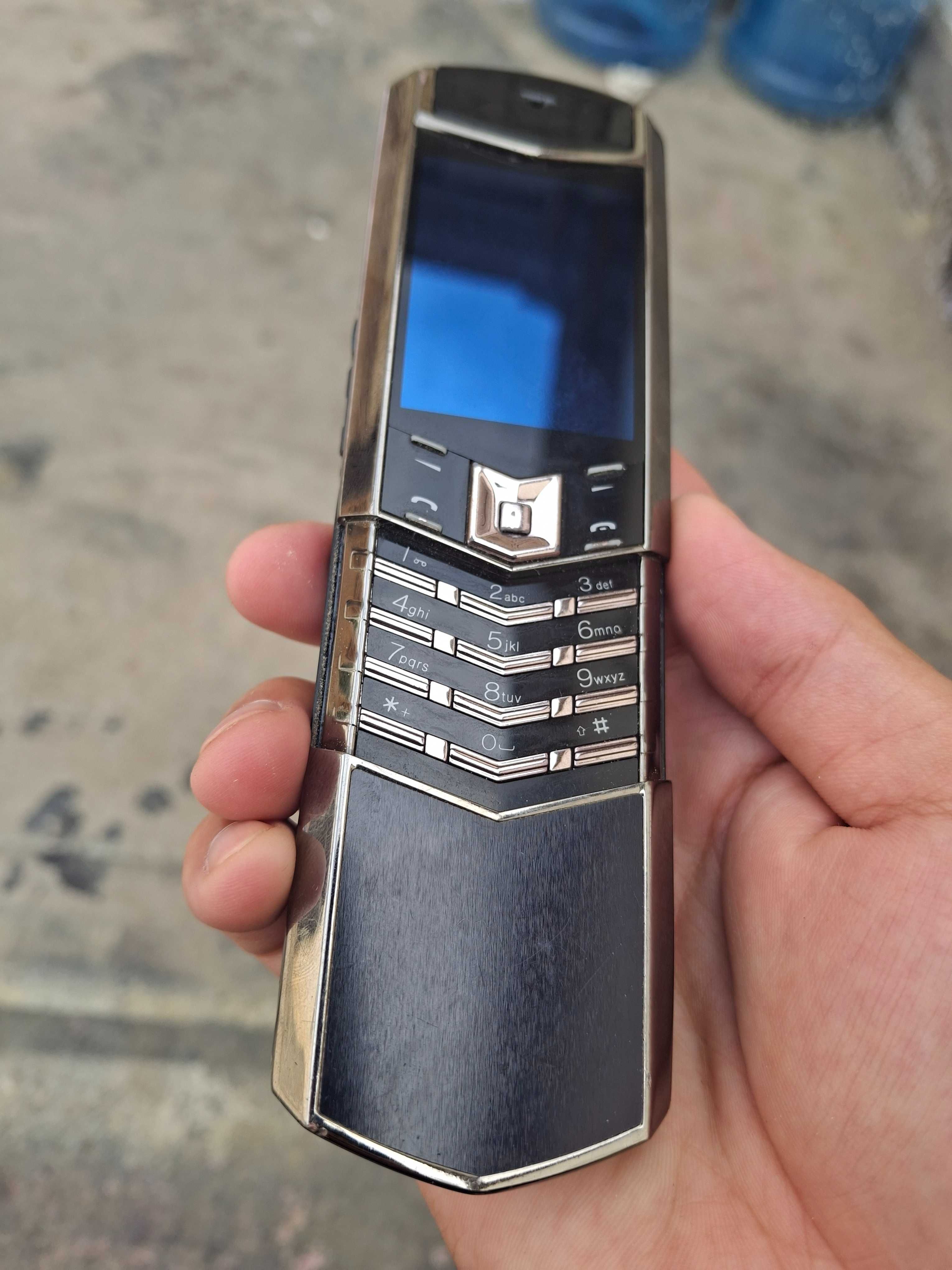 Vertu Siganture S