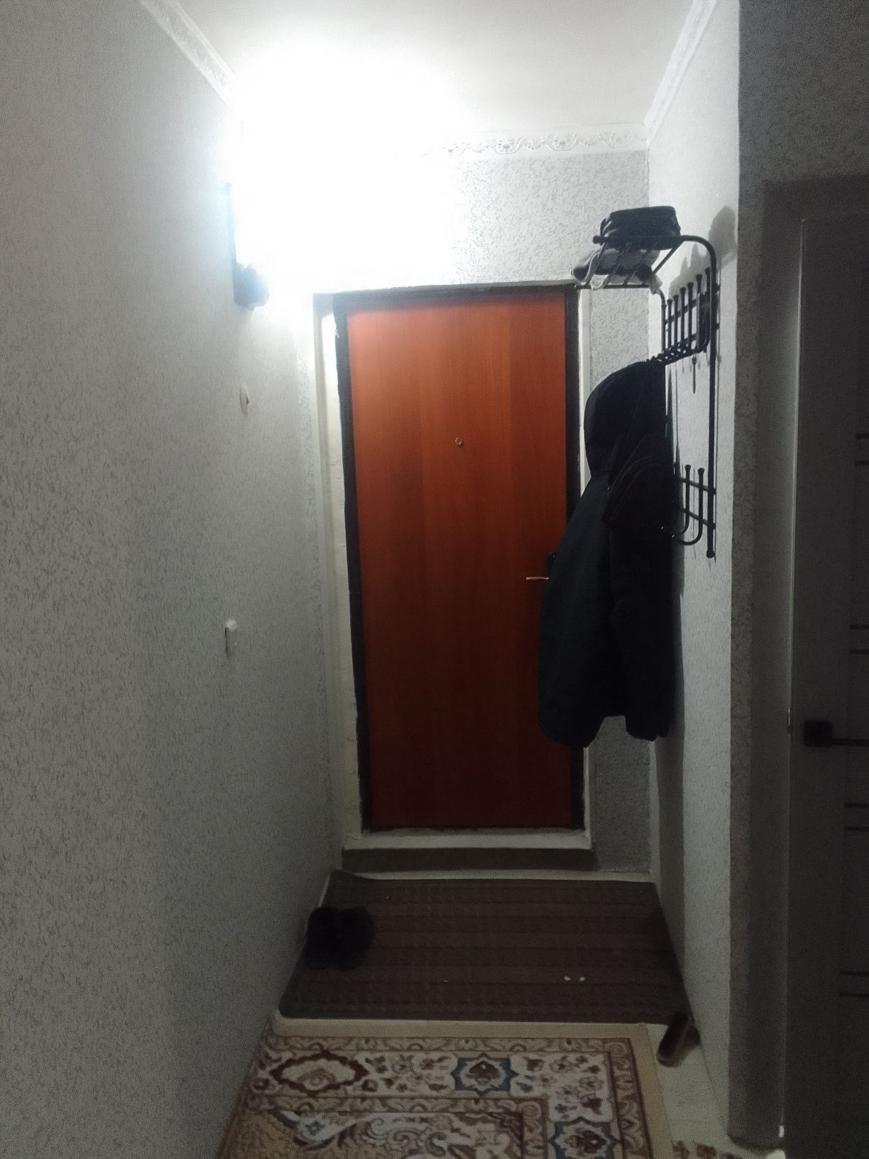 Продам 3к.кв в центре рн.ДСК возле Қазпочте