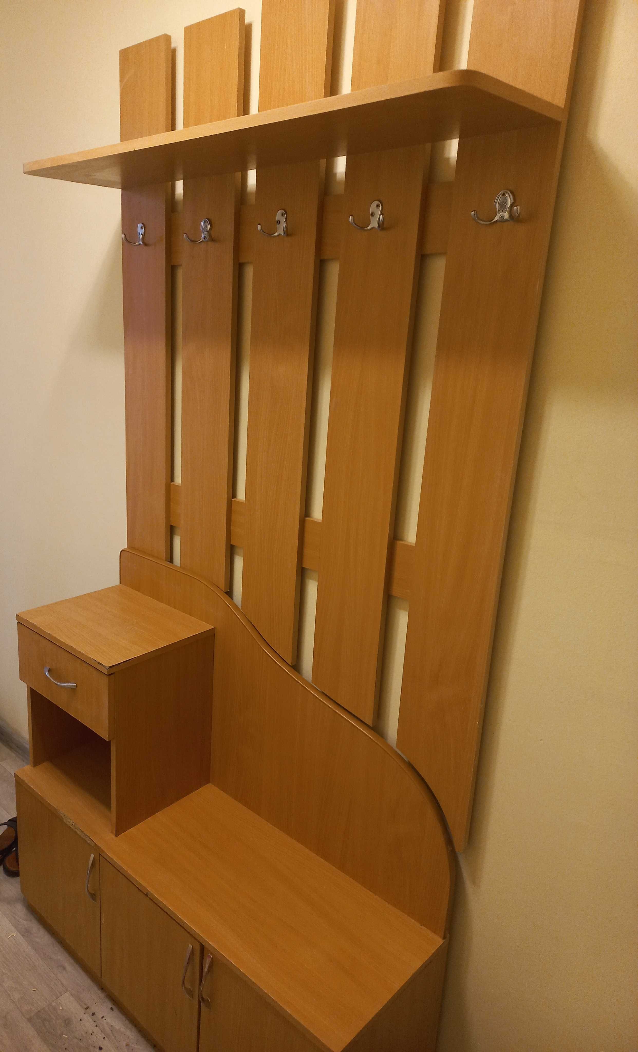 Продам срочно прихожую состояние хорошее