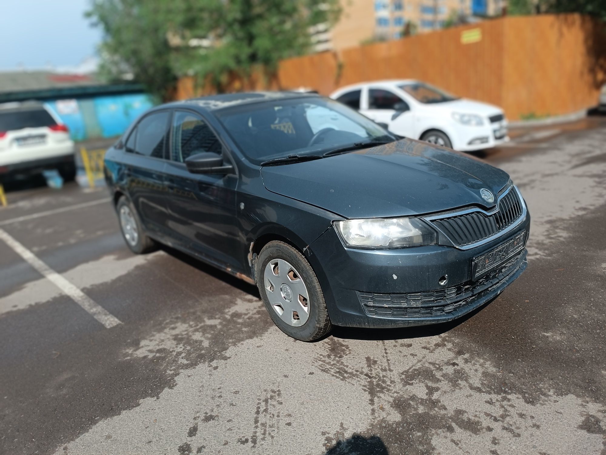 Skoda rapid на ходу с вложениями видно на фото цена очень низкая
