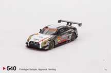 Два Nissan GT-R от mini gt