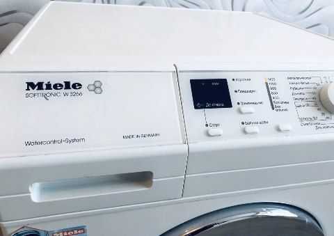 Стиральная машина Miele 6 кг