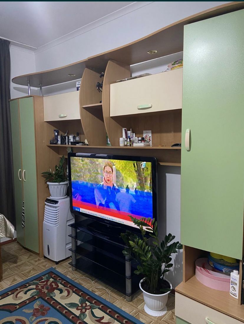 Продаётся стенка