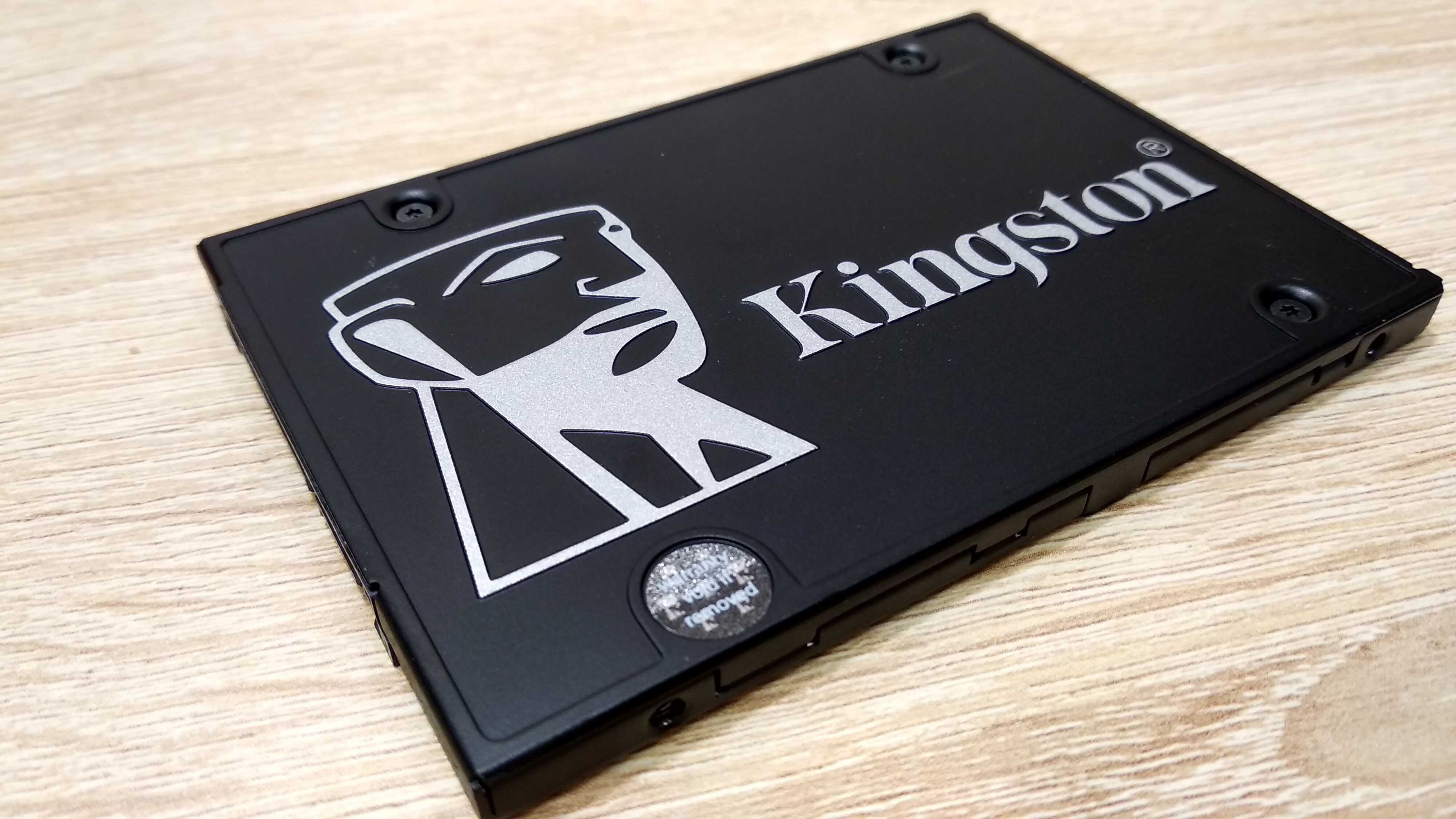 SSD накопитель Kingston KC600-256GB.