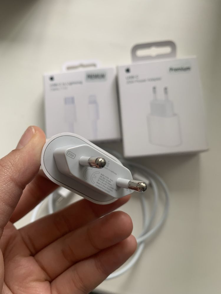 Apple  быстрая зарядка для айфона