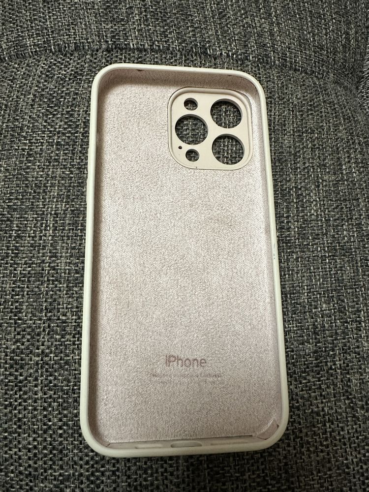 Чехлы на айфон 14 pro max и 16 Pro
