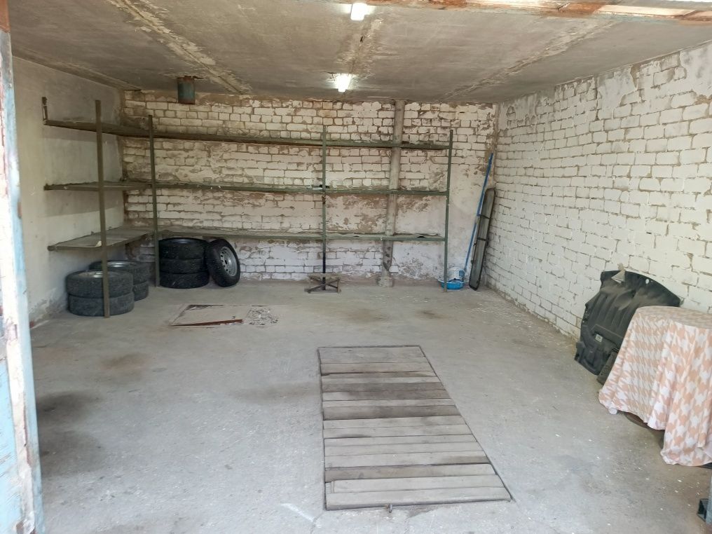 Продам гараж на Шанхае
