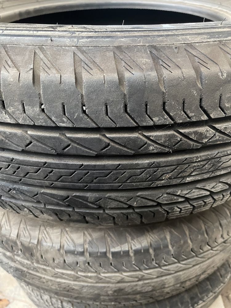 Продам шины на 17R