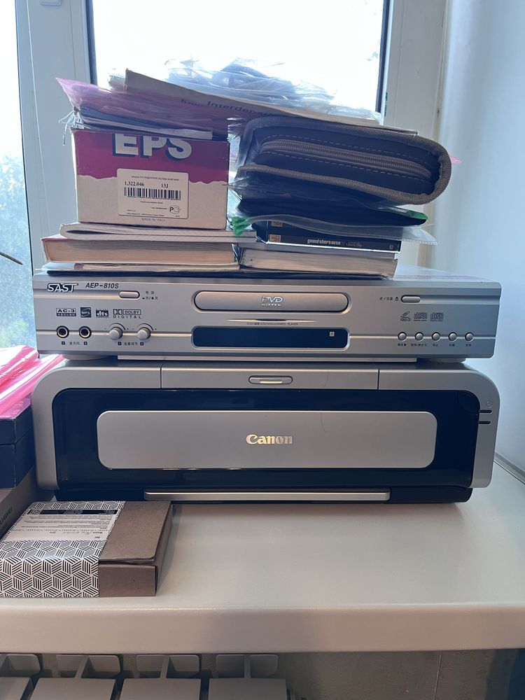 Компьютер+стол, видеомагнитофон, принтер, DVD продам все сразу